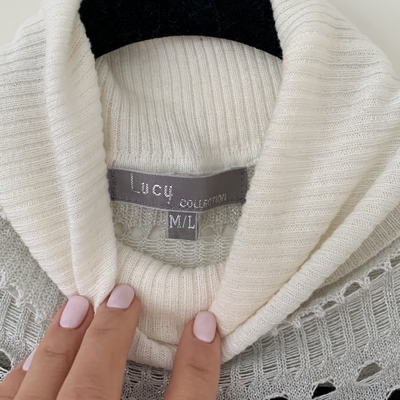 Gorgeous Crocheted + Knit Sleeveless Turtleneck Sweater - Picture 6 of 8